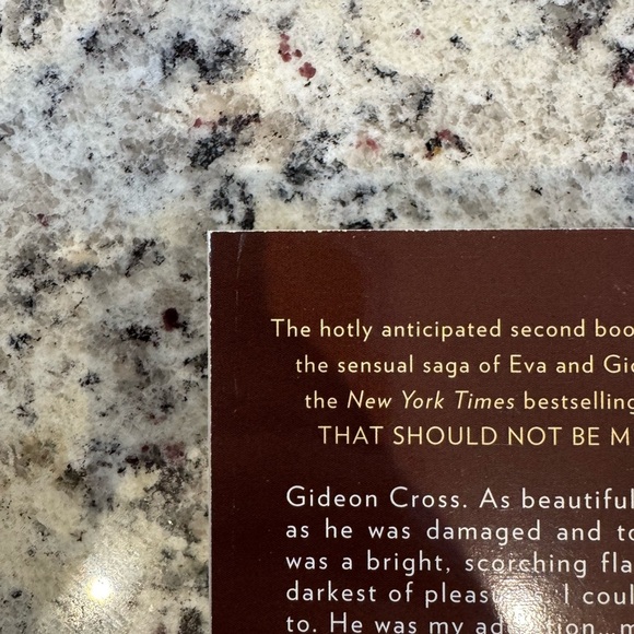 Reflected in You By Sylvia Day - Great Condition Book - Picture 7 of 7